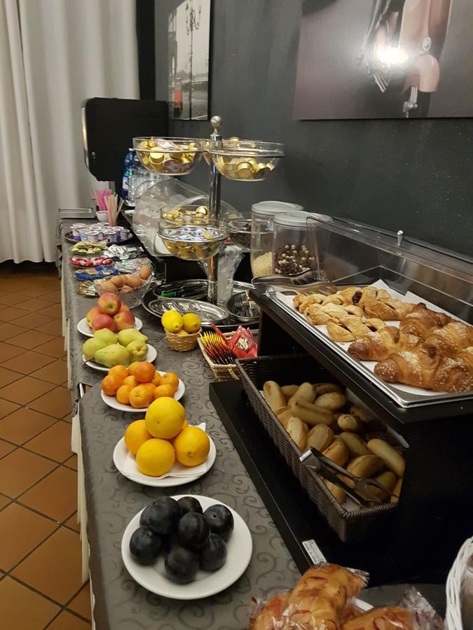 Nuovo Hotel Vigevano Buitenkant foto